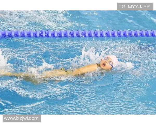 游泳比赛激烈角逐创下新纪录 中国选手表现突出勇夺多枚金牌
